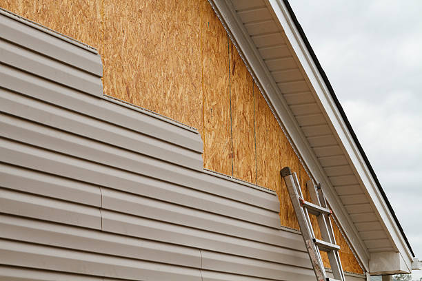 24/7 Emergency Vinyl Siding experts in Harwood, MD